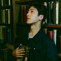 微博帅气阳光男生头像图片大全 却又总是去回顾旧时
