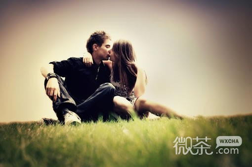 唯美温馨情侣恩爱图 始觉你胜过世间万种美，日月也难同你争辉