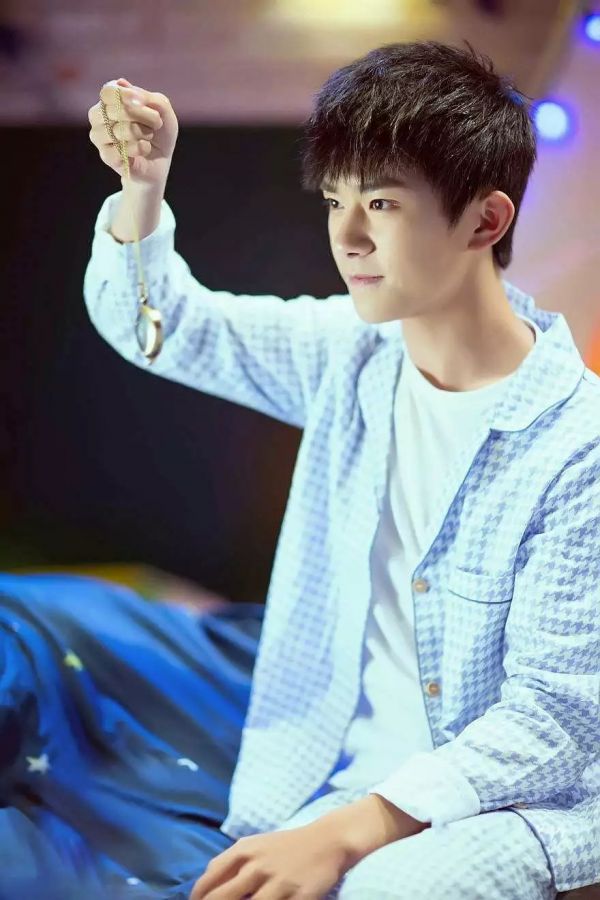 小哥哥怎么可以辣么帅