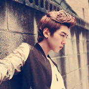 忧郁伤感男生个性微信头像_说不出的失落时我想你