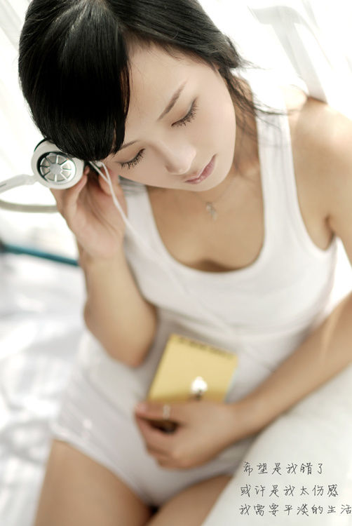 女生经典情感意境图片_绚烂的绽放,耀眼的闪烁