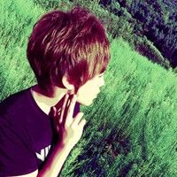 英俊韩范的男生个性微信头像_撑把小晴伞等半个红颜