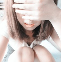 找不到真心_非主流文静女生微信头像