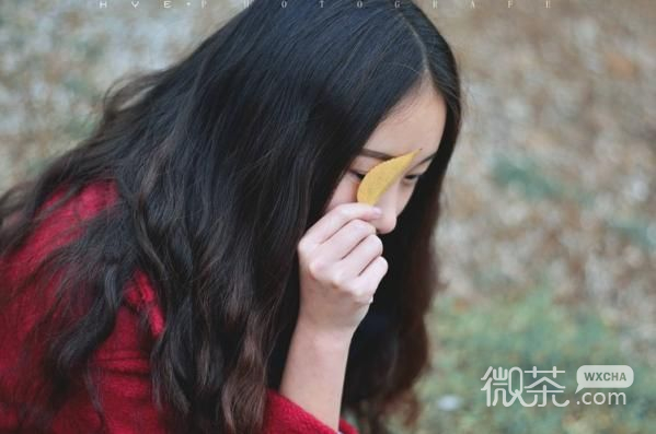 意境空间气质女生好看图片 那么出众的你，自然钟情于浓艳的爱情