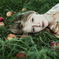 欧美意境风格的微信头像_你一定要比我过的幸福