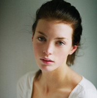 欧美意境风格的微信头像_你一定要比我过的幸福