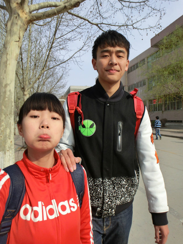 幸福唯美的空间情侣图片 有些会就此留下来,陪伴我们今后的日子