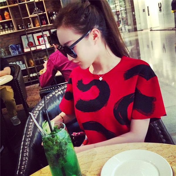 街拍女神范儿唯美个性大图 捞不起的爱情,如石沉水,永不浮起