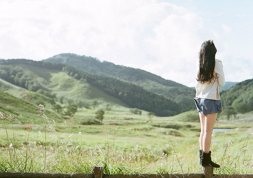清新唯美女生空间好看图 缘分来了,就接住;缘分走了,就轻别