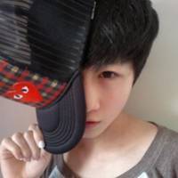 2017阳光帅气微信男生头像 有一种凝望叫作冷眼旁观