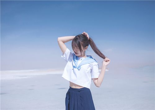 小清新校园女生唯美个性图片 你劝我开心,可我的开心只源于爱你