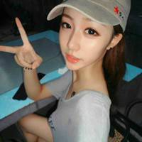 长发美女的微信头像最新版 掩饰心中那份小小的失落