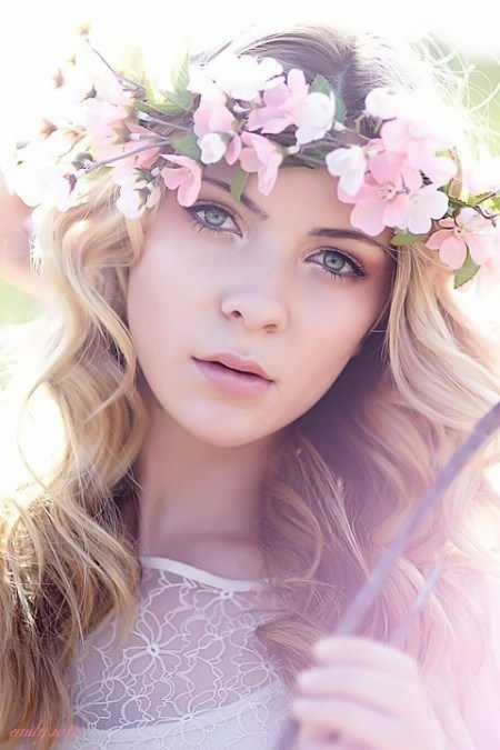 竖版养眼的个性空间皮肤欧美控 我们守侯着真诚与善良