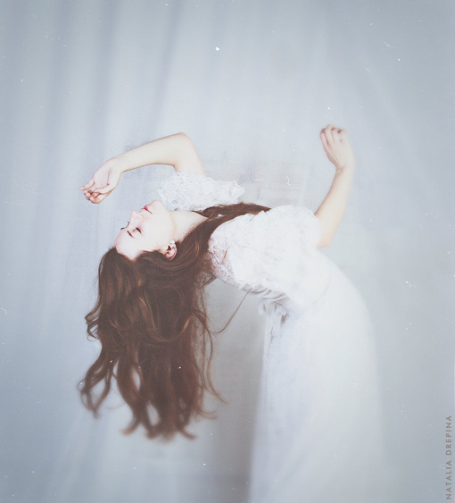 伤感系个性女生欧美图片大全 有个傻子爱过你,但是后来她不傻了