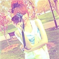 记忆是困牢我的枷锁_回忆情深的个性美女微信头像