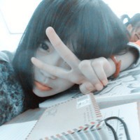 记忆是困牢我的枷锁_回忆情深的个性美女微信头像