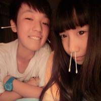 幸福小两口微信情侣头像一左一右 照着我的心就能画出你的样子