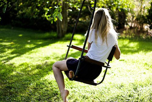 非主流伤感欧美女生个性美图 有时,会无以复加地痛恨失落的感觉