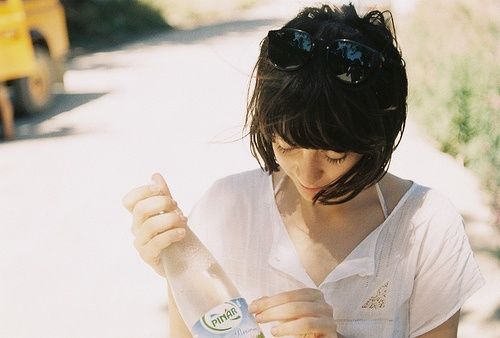 非主流伤感欧美女生个性美图 有时,会无以复加地痛恨失落的感觉