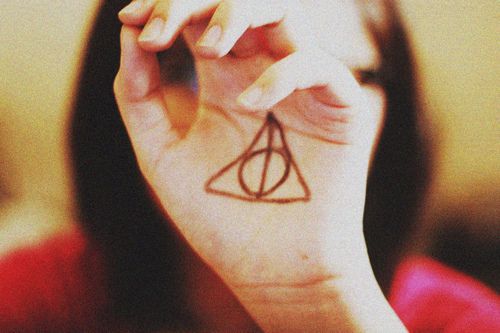 创意纹身个性欧美范儿图片 我不是天使,我拯救不了人类的情感