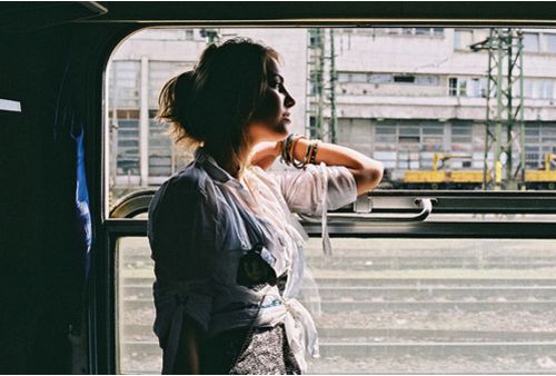 非主流伤感欧美女生个性美图 有时,会无以复加地痛恨失落的感觉