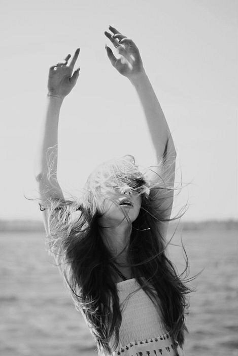 黑白范儿个性欧美时尚女生美图 我都只能偷偷地擦干眼中的热泪