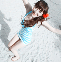 2017微信姐妹头像一左一右 最美的是你在我身边