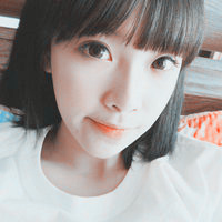 我感觉我的世界太过复杂_清纯魅力的美女微信头像