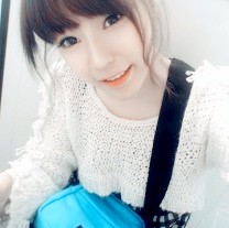 2017微信姐妹头像一左一右 最美的是你在我身边