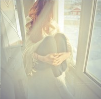 我假装的爱上你_唯美意境风格女生微信头像