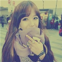 我假装的爱上你_唯美意境风格女生微信头像