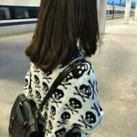 霸气可爱的微信女生头像2017路还长但我还年轻