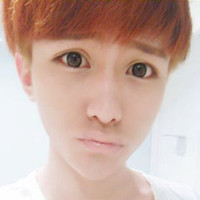 最新帅气阿宝色男生微信头像 心给了你却把它撕裂