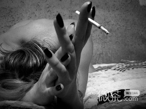 放纵自我个性的欧版女生美图 最好的感觉是 有人懂你的欲言又止