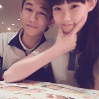 2017华丽的情侣微信头像 期待应不应该幻想你还在