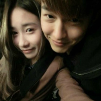 2017最新版的情侣头像一左一右 心甘情愿的从相遇就开始等你