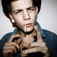 非主流个性欧美男生微信头像_新欢和旧爱的执着纠缠