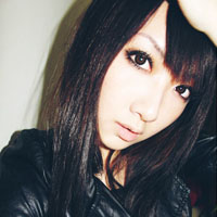 近距离可爱美女微信头像_演着戏独自擒掉一个人的悲伤