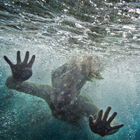 唯美姐妹头像一左一右一对 生命有裂缝阳光才会射进来