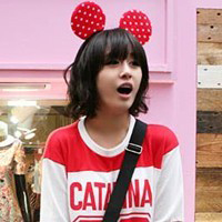 2017可爱的微信姐妹头像一左一右萌 挡不住的太阳温暖我眼光