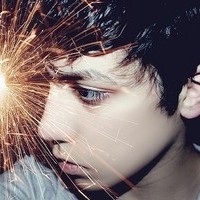 非主流个性欧美男生微信头像_新欢和旧爱的执着纠缠