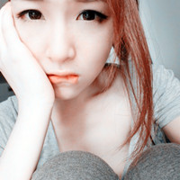 近距离可爱美女微信头像_演着戏独自擒掉一个人的悲伤