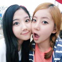 微信姐妹头像一左一右吧_刻苦铭心的伤痛