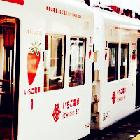 可爱卡通微信情侣头像一左一右_亲爱的我们不分开