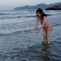 小清新的姐妹头像一左一右 勇敢的追逐自己的梦