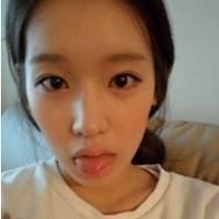 调皮可爱的小情侣微信头像 爱情要么各回各家要么你妈变我妈