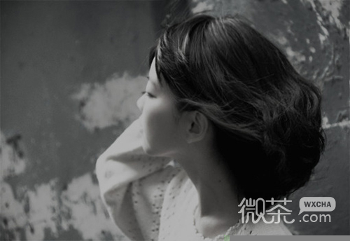 意境黑白伤感女生欧美大图 爱你爱到没有骨气,恨你恨到没有力气