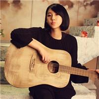 最流行的短发妹微信女生头像 除了你的拥抱我什么都能放过