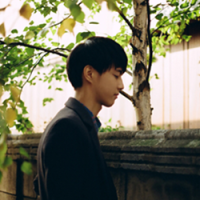 干净小清新的男生微信头像 我一个人走走停停冷暖自自给自足