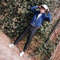 干净小清新的男生微信头像 我一个人走走停停冷暖自自给自足